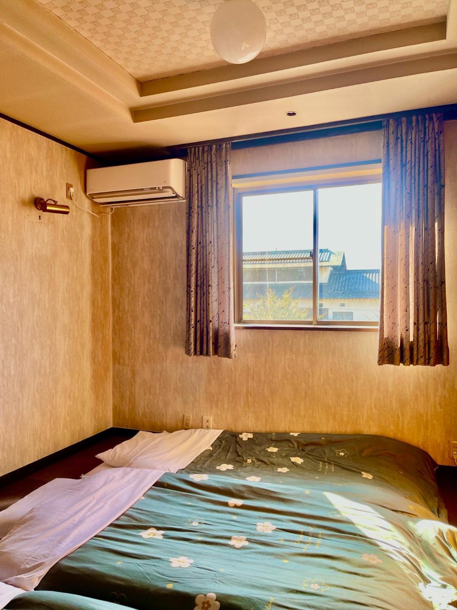 T&T Fujiyama Guest House Fujiyoshida Exterior photo