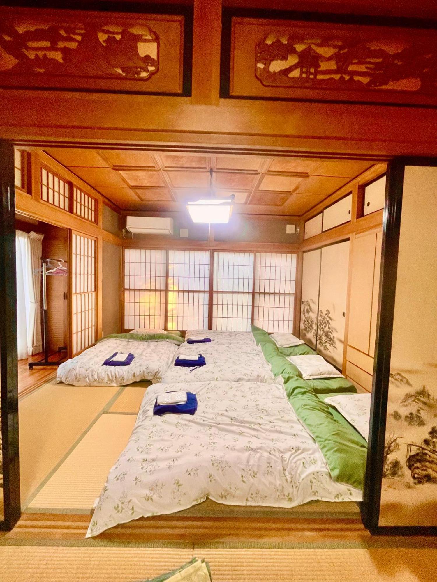 T&T Fujiyama Guest House Fujiyoshida Exterior photo